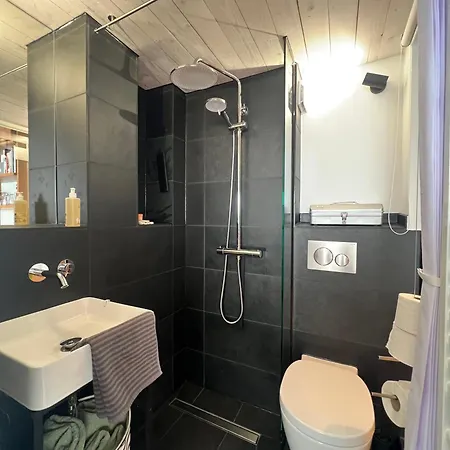 Zons22 I Ruhiges Design In Altstadt Zons Perfekt Fuer Alleinreisende Und Paare, Zwischen Messe Koeln & Duesseldorf Dormagen