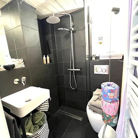 Apartment Zons22 I Ruhiges Design In Altstadt Zons Perfekt Für Alleinreisende Und Paare, Zwischen Messe Köln&düsseldorf *