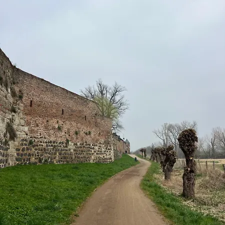 דירה Zons22 - Tiny Loft In Am Rhein Im Historischen Denkmal - Zwischen Koeln & Duesseldorf *
