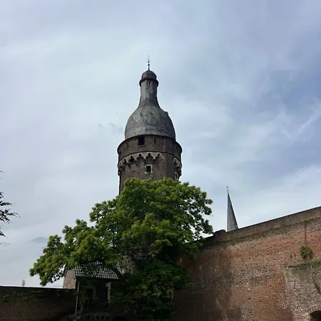 דירה Zons22 - Tiny Loft In Am Rhein Im Historischen Denkmal - Zwischen Koeln & Duesseldorf