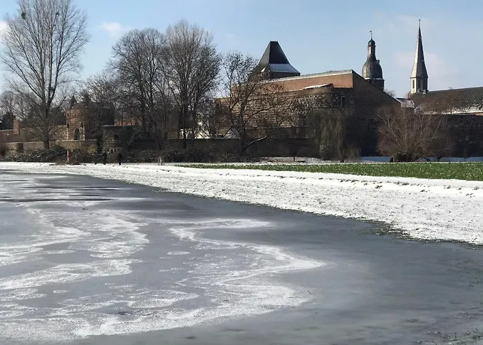 Zons22 - Tiny Loft In Am Rhein Im Historischen Denkmal - Zwischen Koeln & Duesseldorf Dormagen